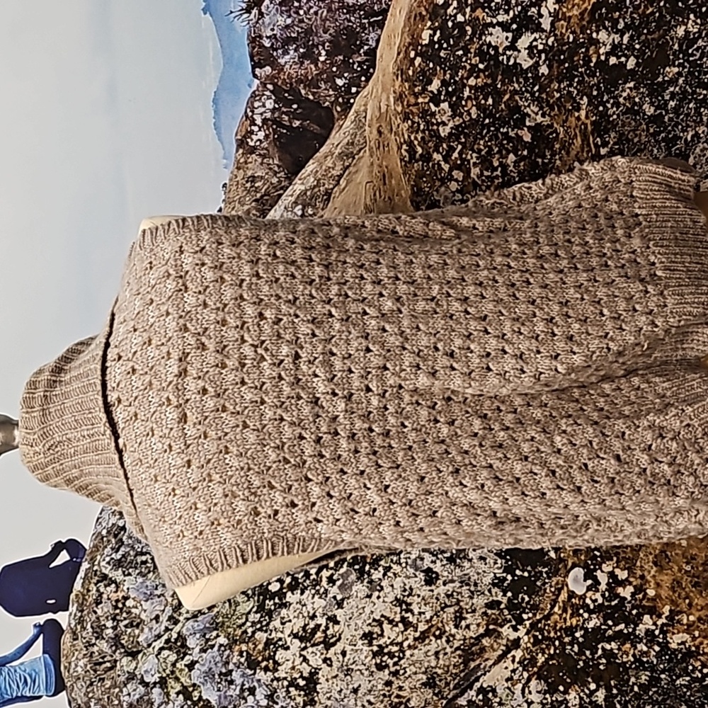 Knit vest - Picture 2 of 2